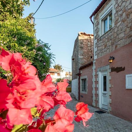Aroni Cretan Comfortable House - Hamam Suites Aroni ภายนอก รูปภาพ